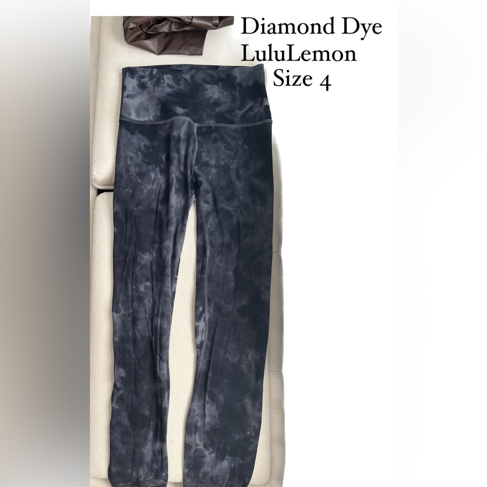 Lululemon Diamond Dye leggings